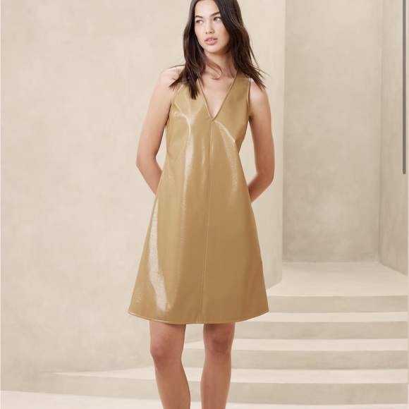 ✨HP✨ Banana Republic | Patent Vegan Leather Mini Dress - Picture 2 of 9